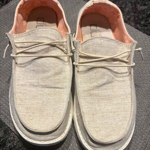 Women’s Hey Dudes size 10. Only worn a few times